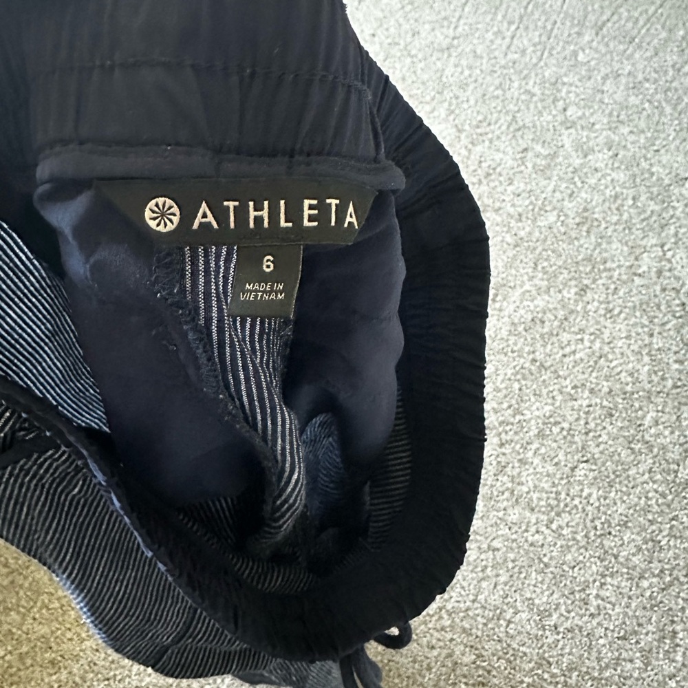 Athleta size 6 navy blue linen pants, white stripes, drawstring waist, pockets - Picture 8 of 8